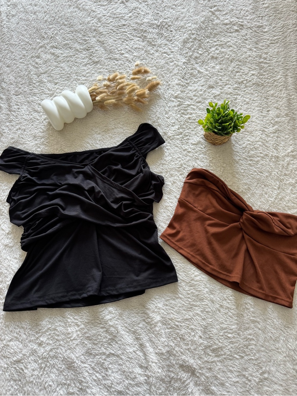 2-Piece Women’s Stretch Ruched Tops Bundle Black & Brown Size 0XL – New